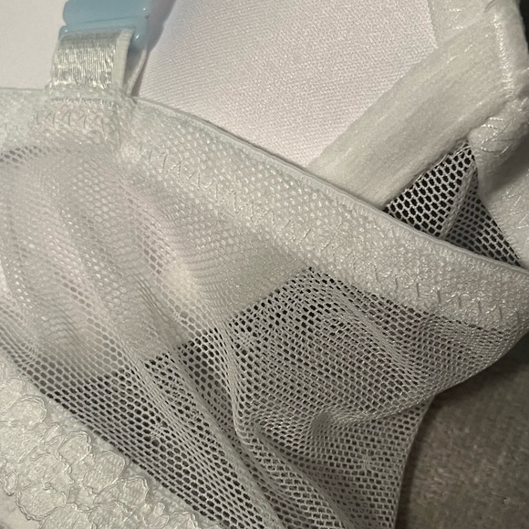 Sold- Victoria Secret Sexy Tee Lightly-Lined Lace Demi Bra - Picture 9 of 11